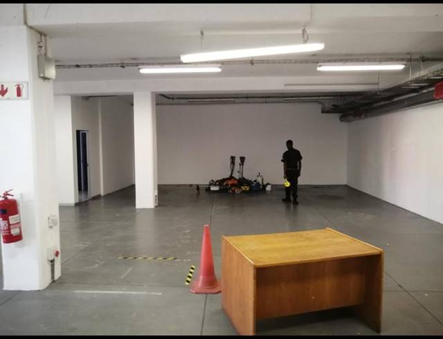 RETAIL PROPERTY TO RENT IN LASER PARK